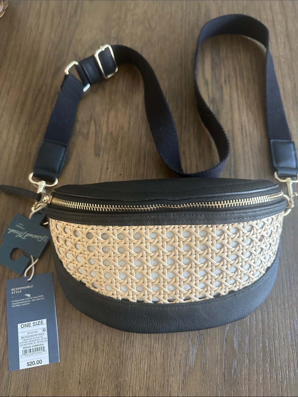 Universal Thread Beige Woven Straw and Black Crossbody Belt Bag